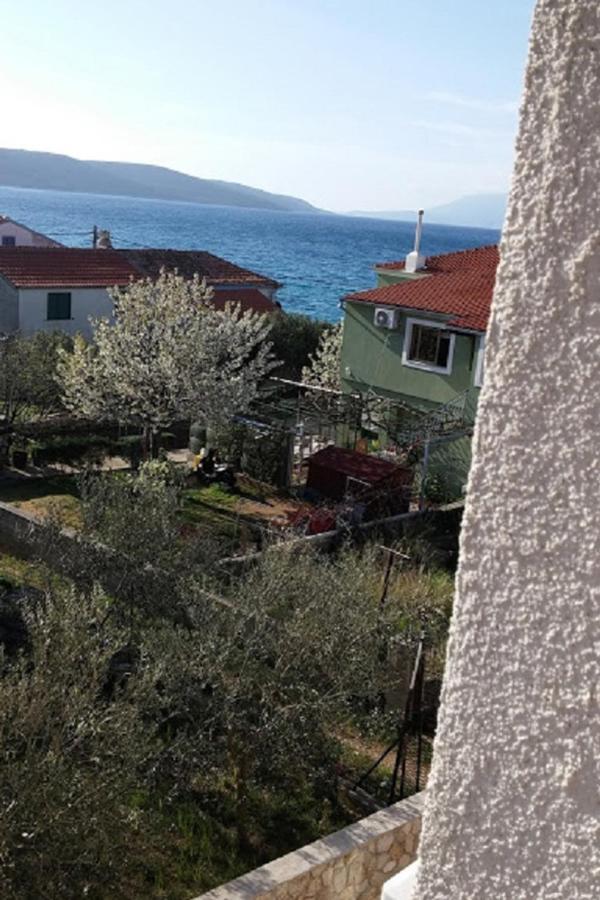 Apartments By The Sea Martinscica, Cres - 14334 Exterior photo