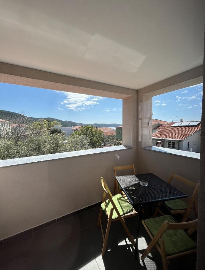 Apartments By The Sea Martinscica, Cres - 14334 Exterior photo